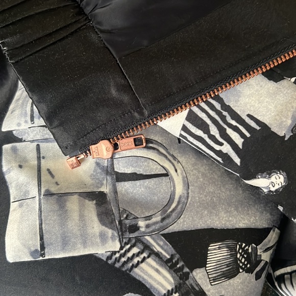 Hand painted silk bomber - Picture 4 of 4